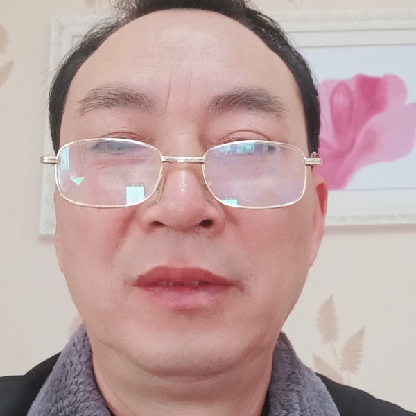 董星的照片