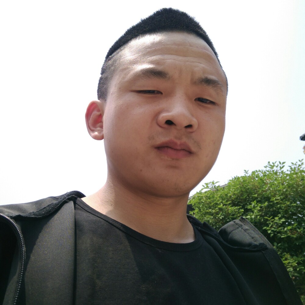 杯中酒酒中情的照片