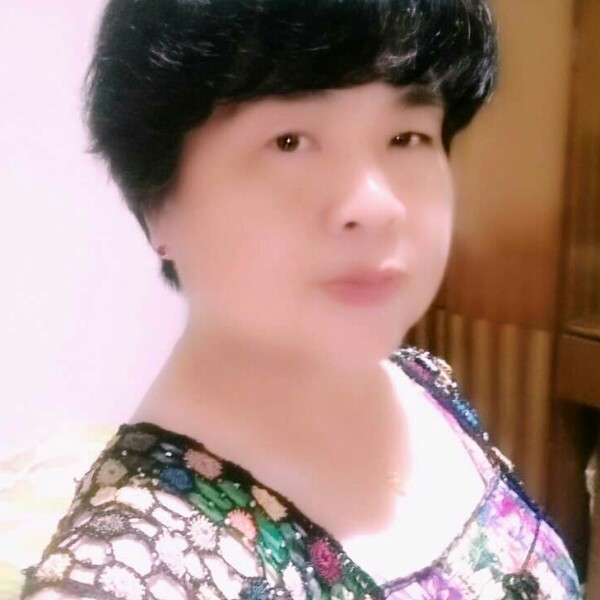 陈瑛的照片