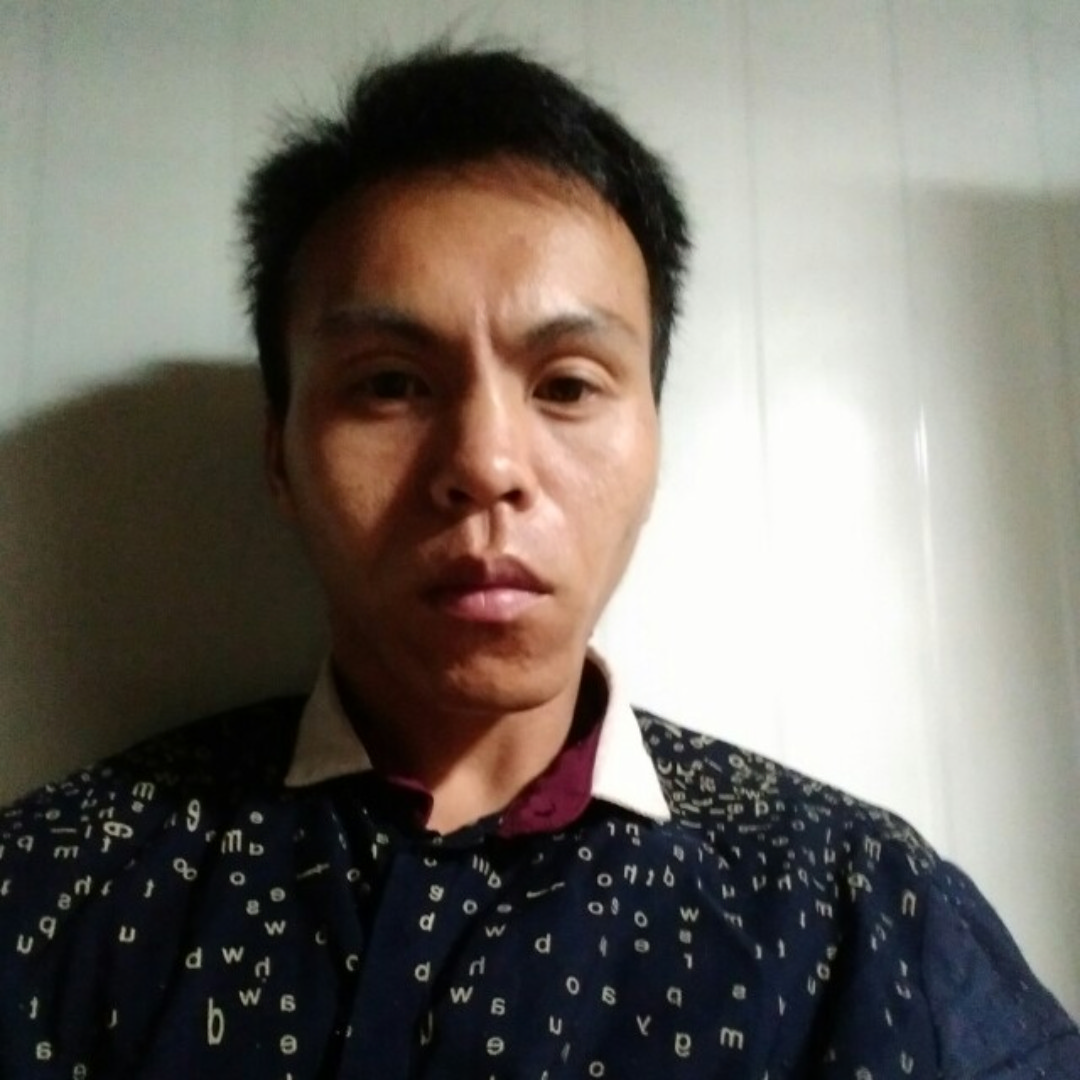 陆建群的照片