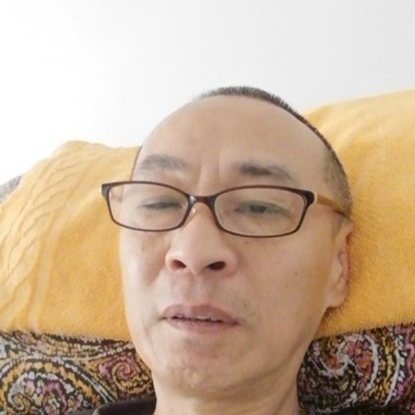 钢铁侠碧蓝的照片