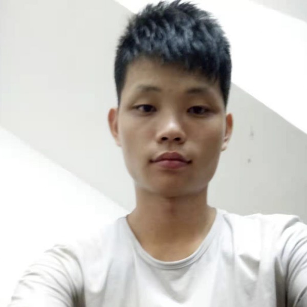 机灵漫步红牛的照片