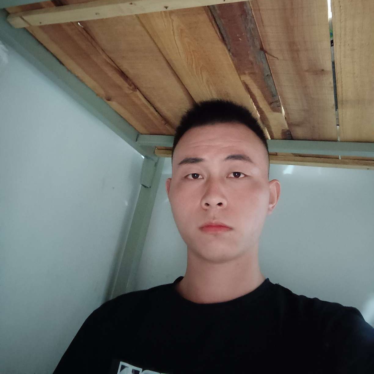 尊云深拥错落的照片