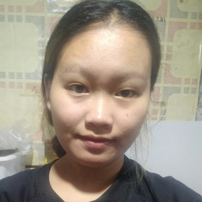 西装倾心谁的照片