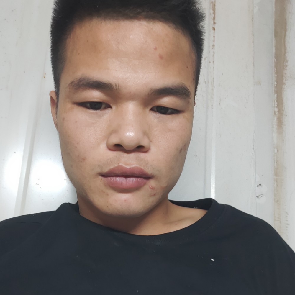 覃家仙的照片