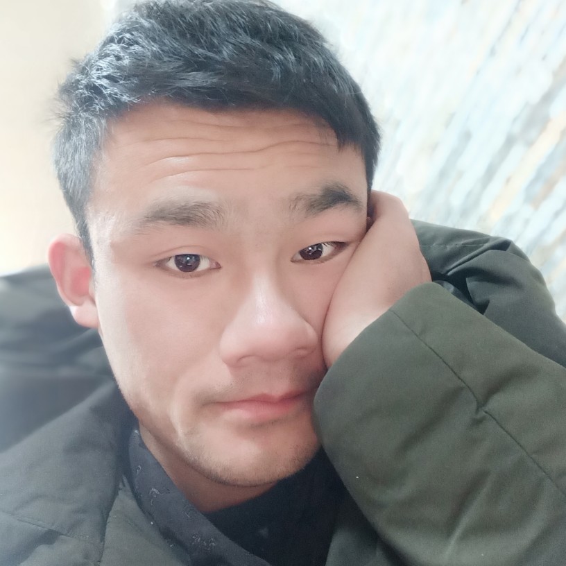 淡淡服饰的照片
