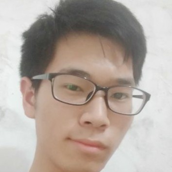百褶裙与曾经的照片