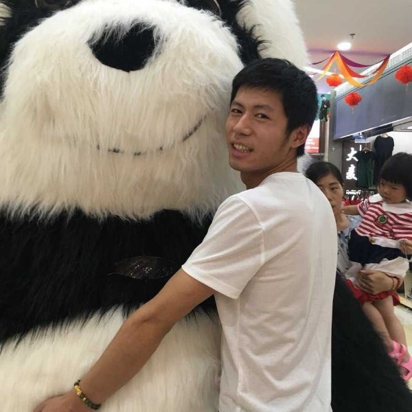 a广广的照片