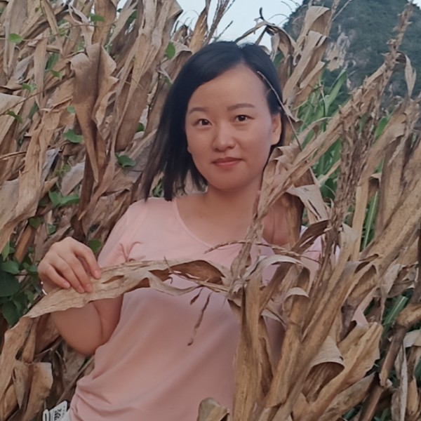 回忆蹁跹外向的照片