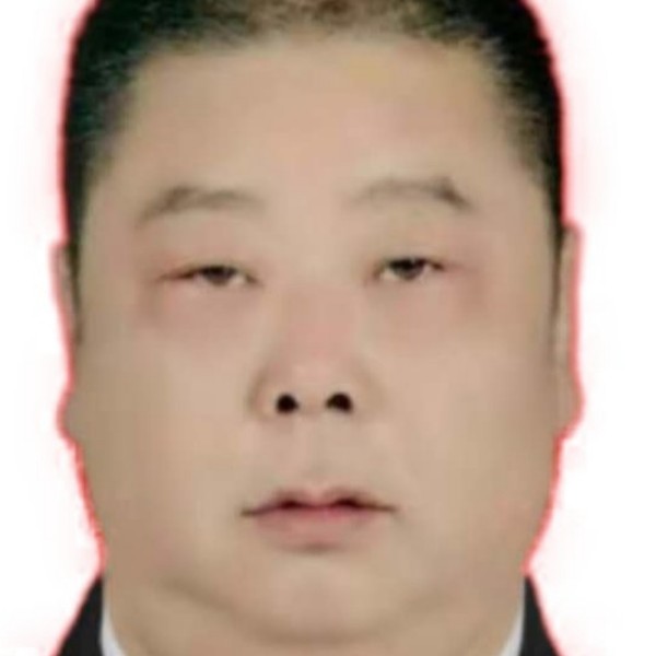 大兵男的照片