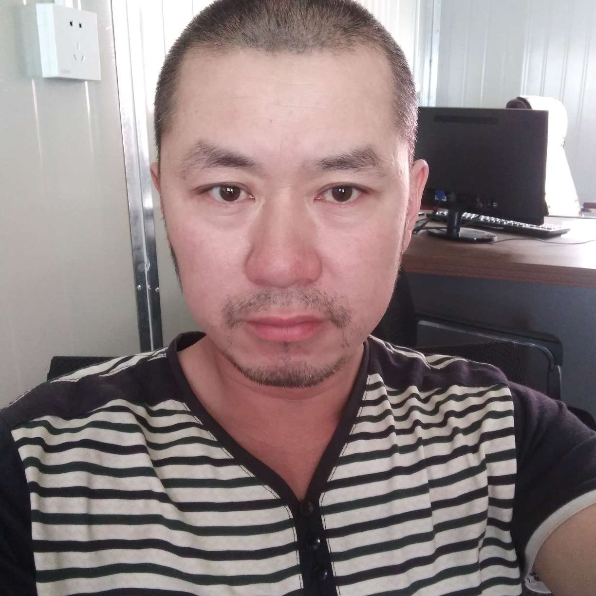水蜜桃爱秀丽的照片