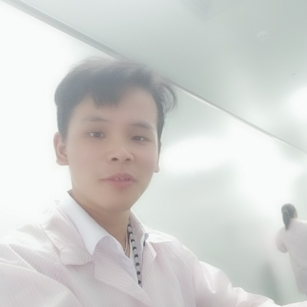 孤独愿羽裳的照片