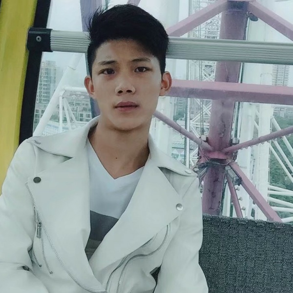 雨泽吖丶的照片