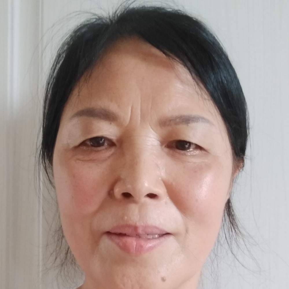 爱听歌笑呓语的照片