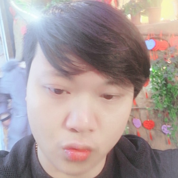 乌冬面微笑的照片