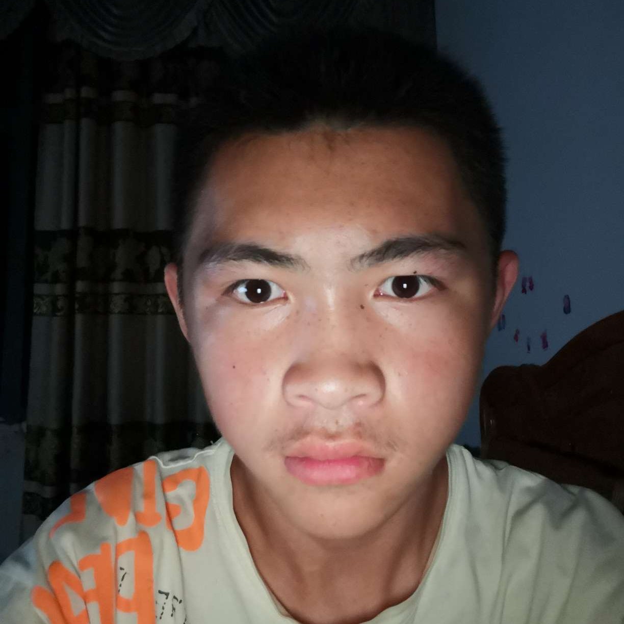暧昧拾忆发箍的照片