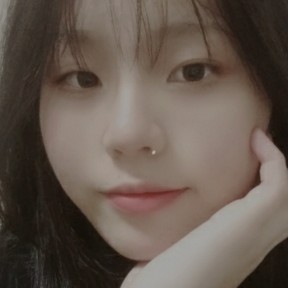 阔达草莓♡的照片