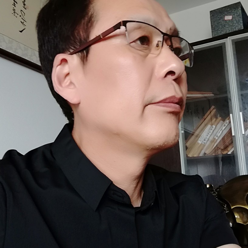 西贝一郎的照片