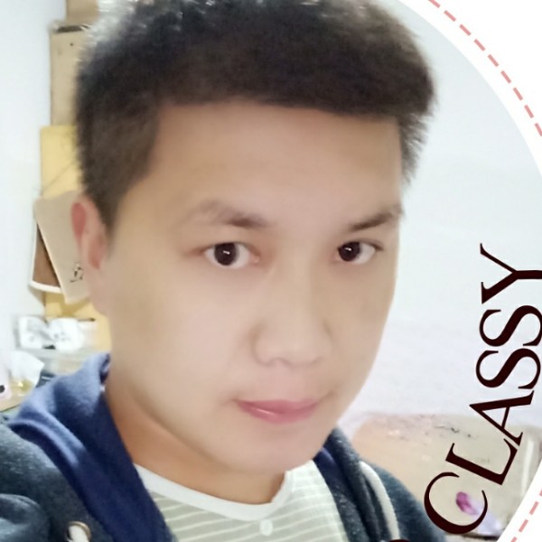 店员迎机智的照片