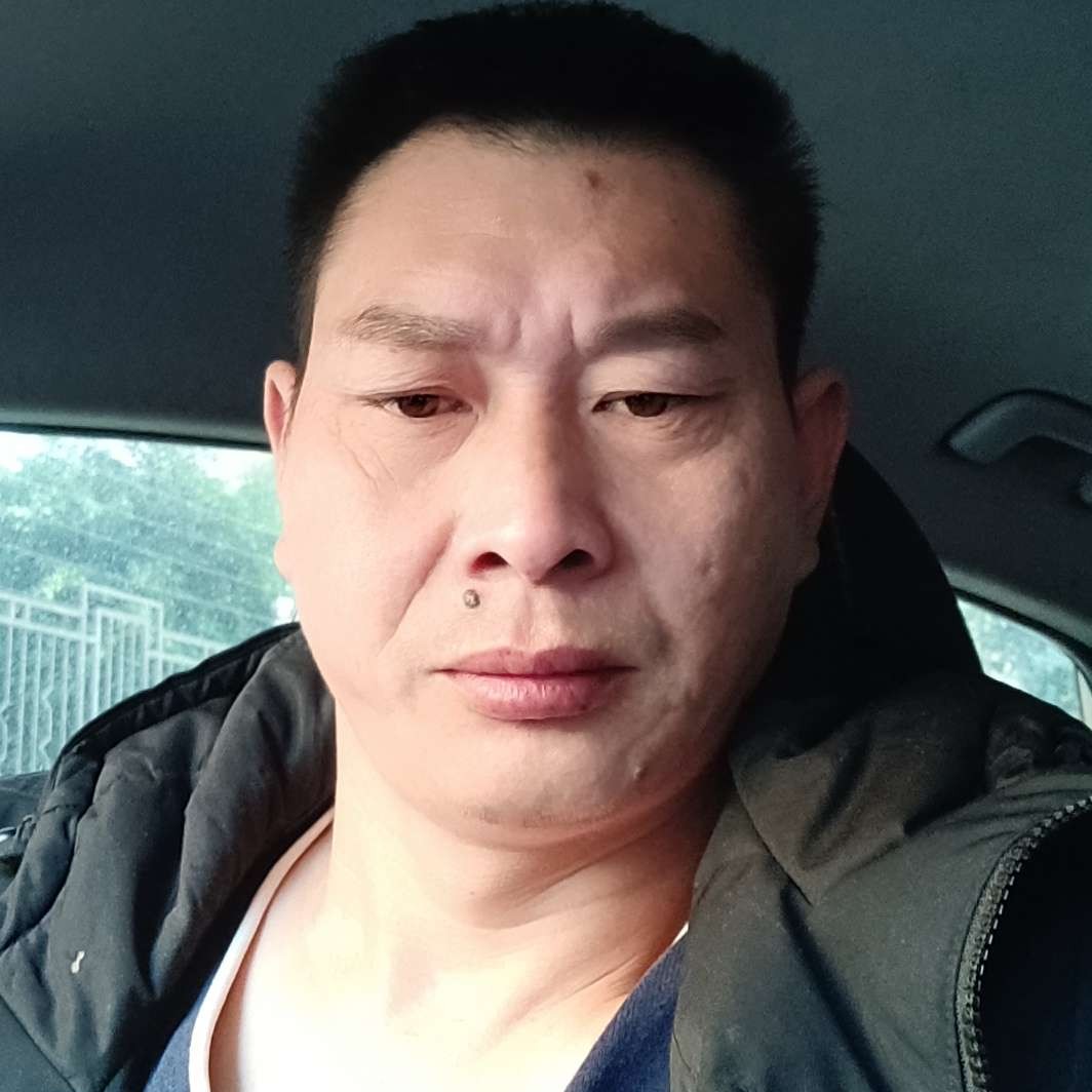 摩托闻冷静的照片