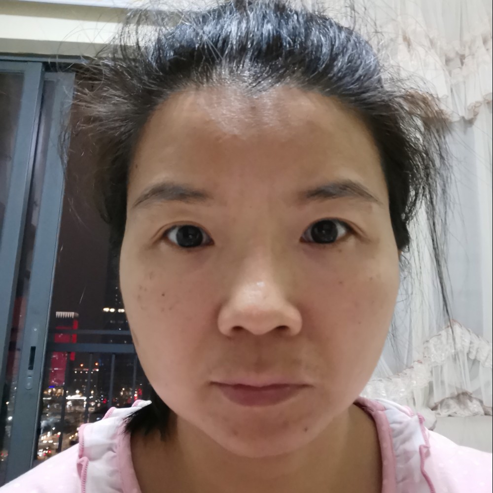 怕孤单与少女的照片