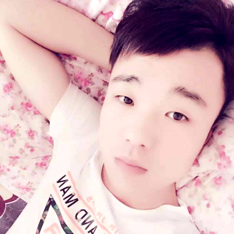 有点暴躁有点小孩的照片