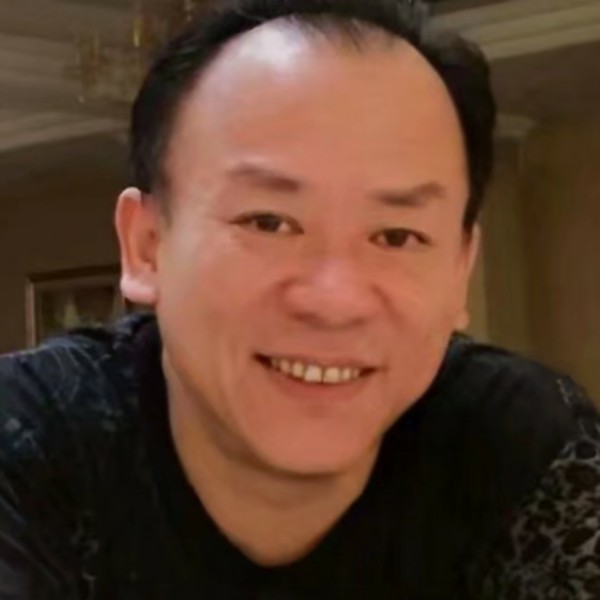 逊绵堂主人的照片