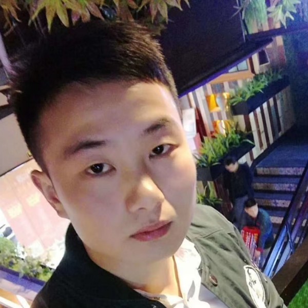 星月浅吻欢喜的照片