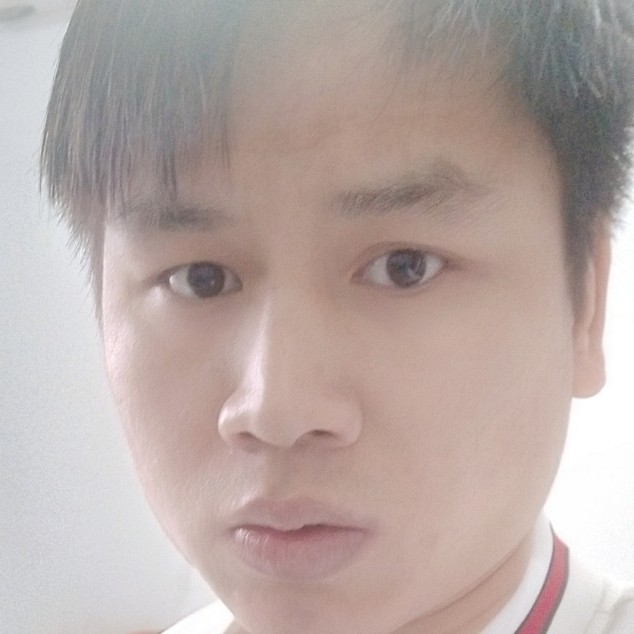 孤單拿百合的照片