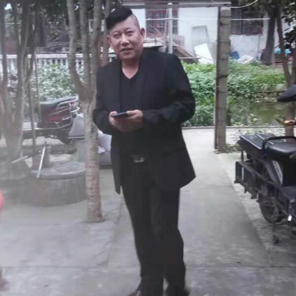 机灵冬耀的照片