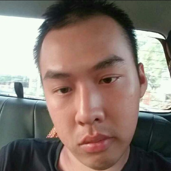梁发财的照片