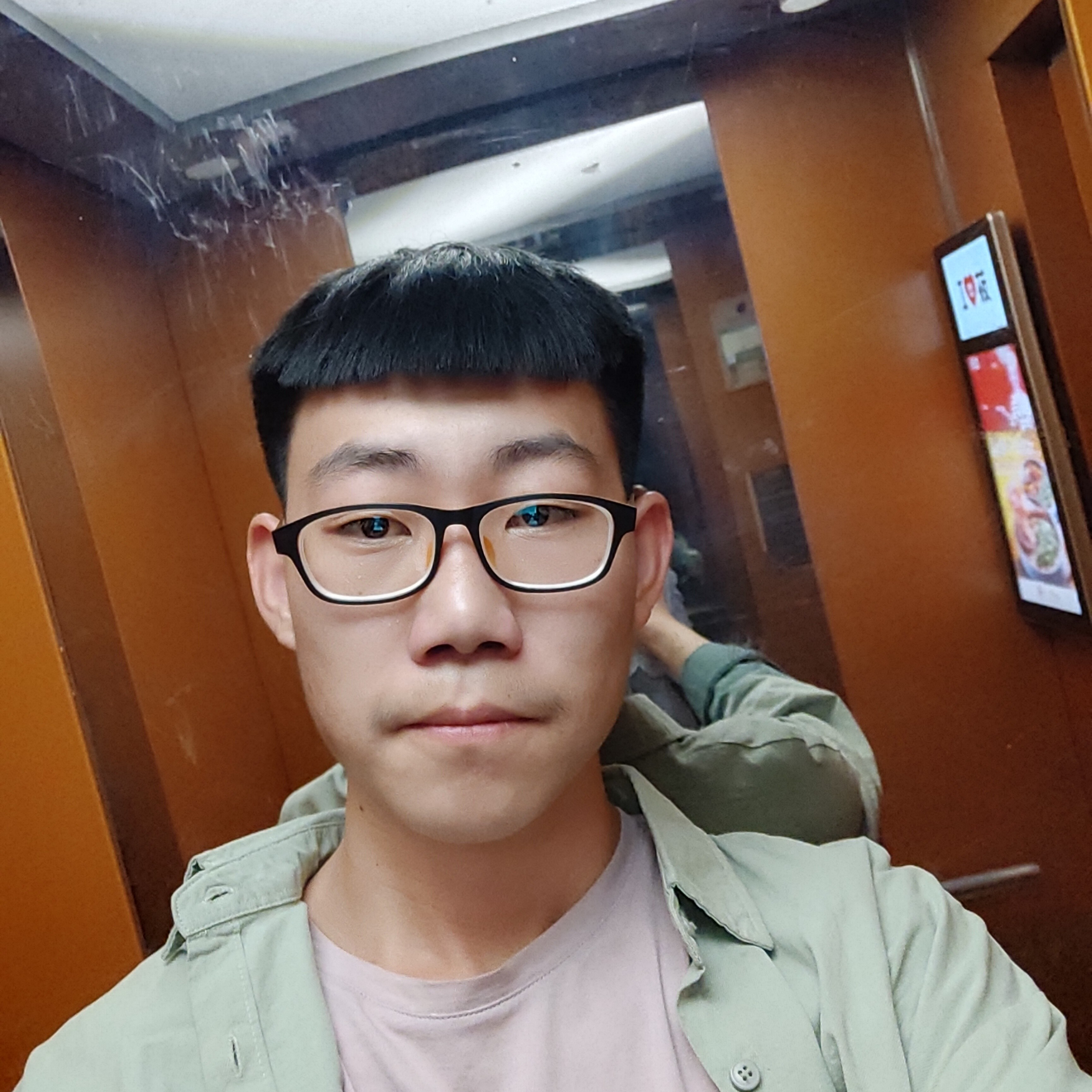 粗犷保卫早晨的照片