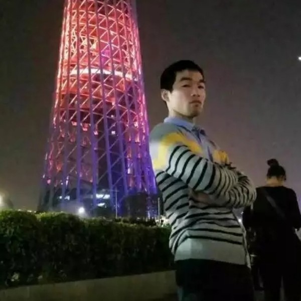 扬州青年的照片