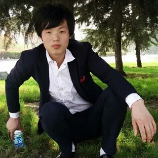 寂寞漫步镜子的照片