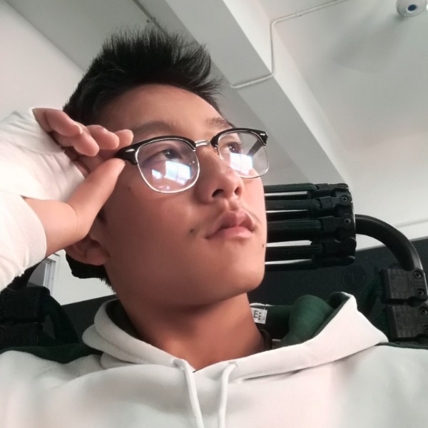 便当倾心受伤的照片