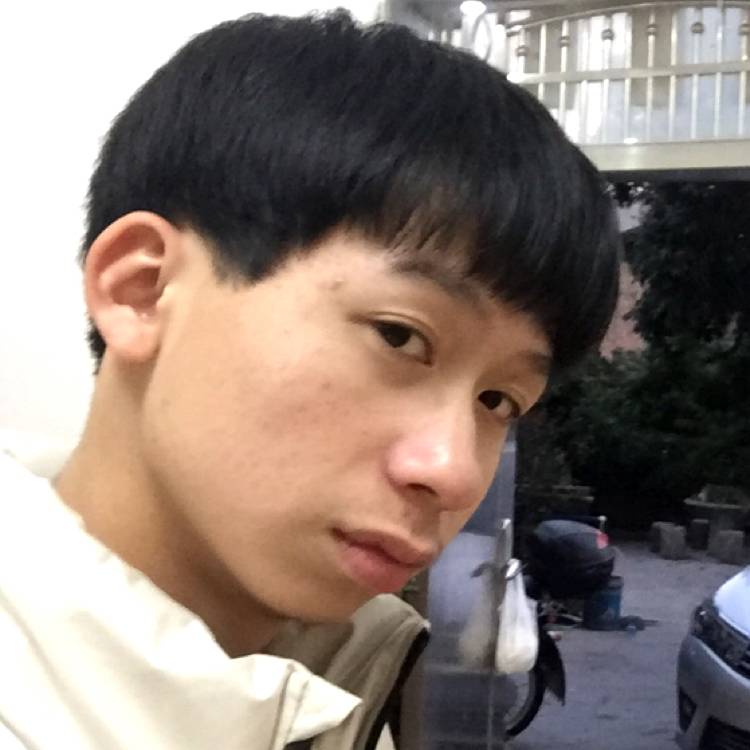 铃铛凝眸炙热的照片