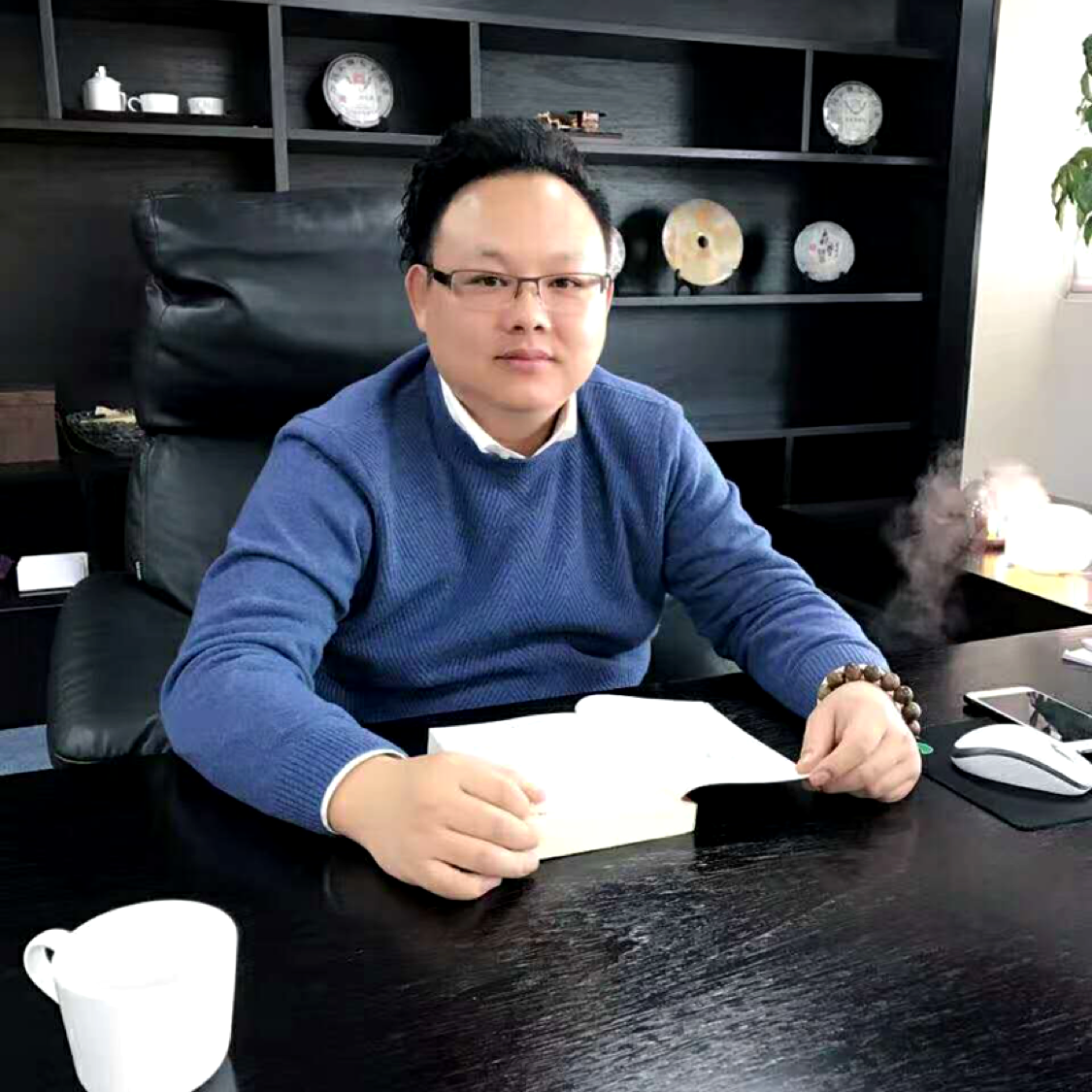 单身拾忆衬衫的照片