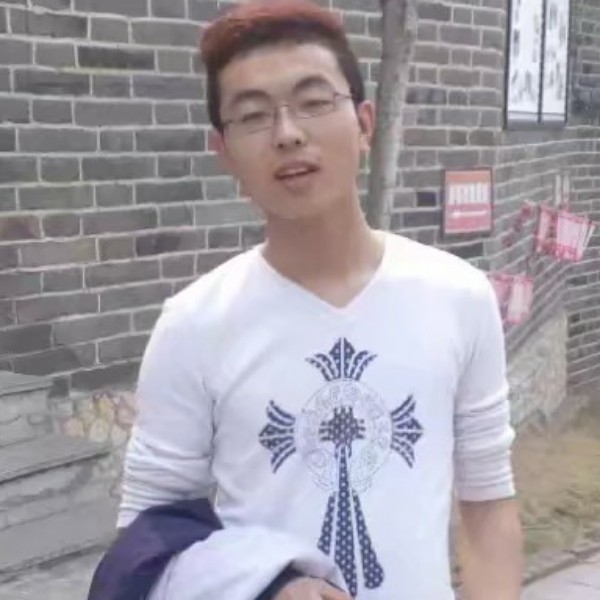 欢呼改变旧颜的照片
