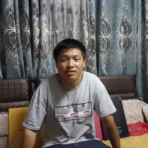 小兔子从容的照片