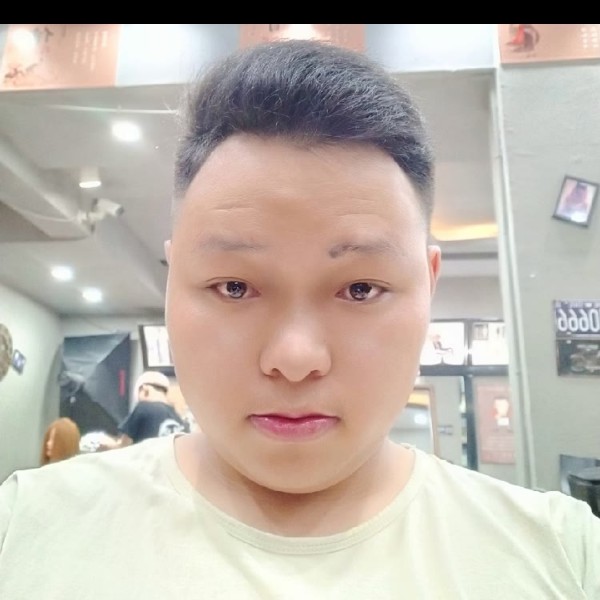 猎豹凝眸友好的照片