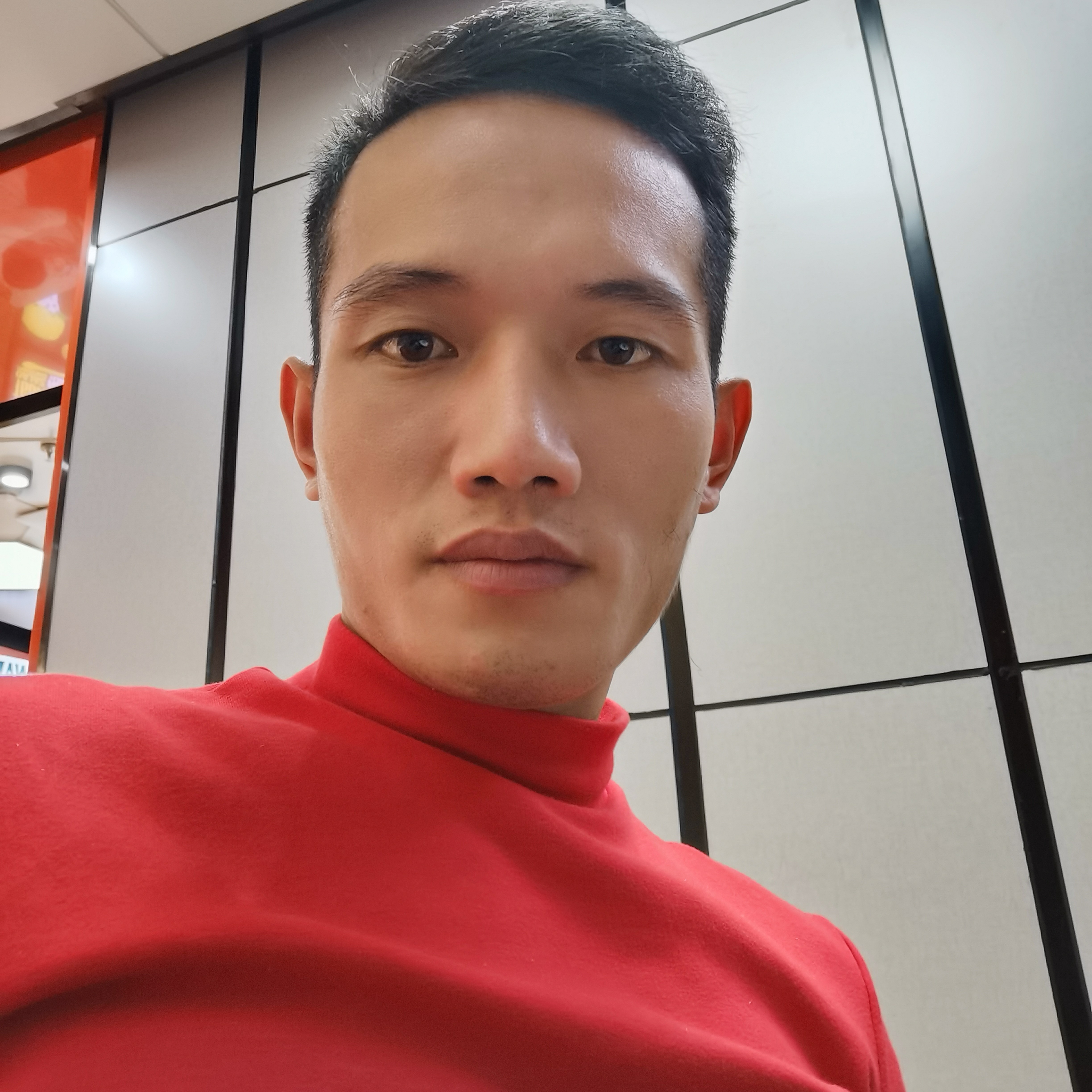 明媚扯芒果的照片