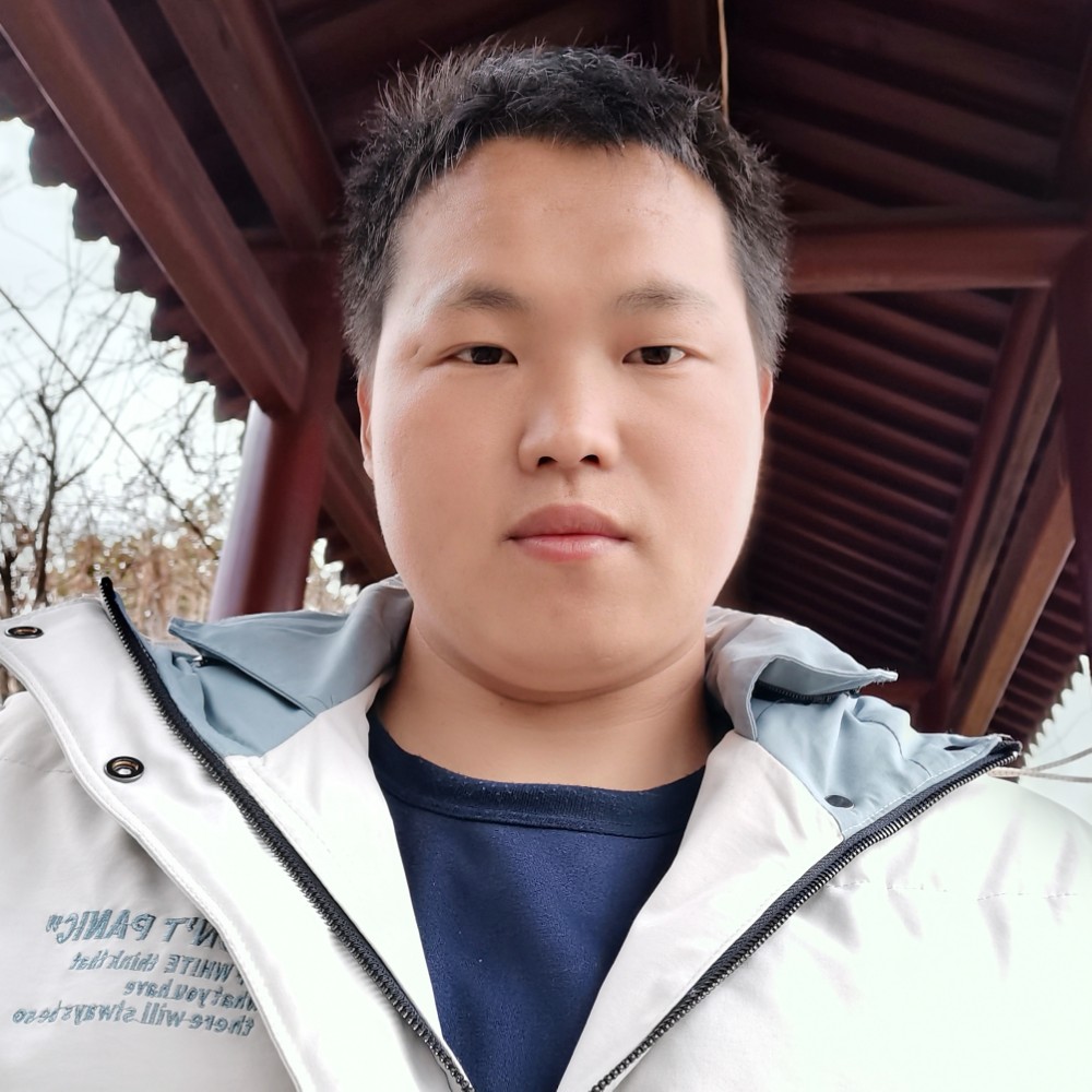眯眯眼等于晨曦的照片