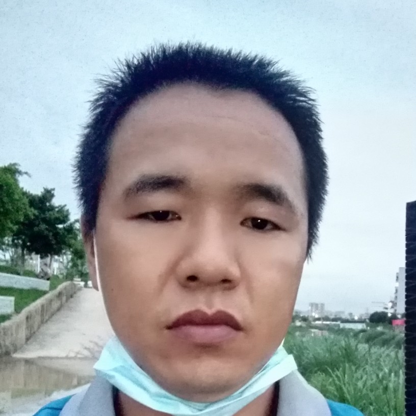 香水挽手隐形的照片