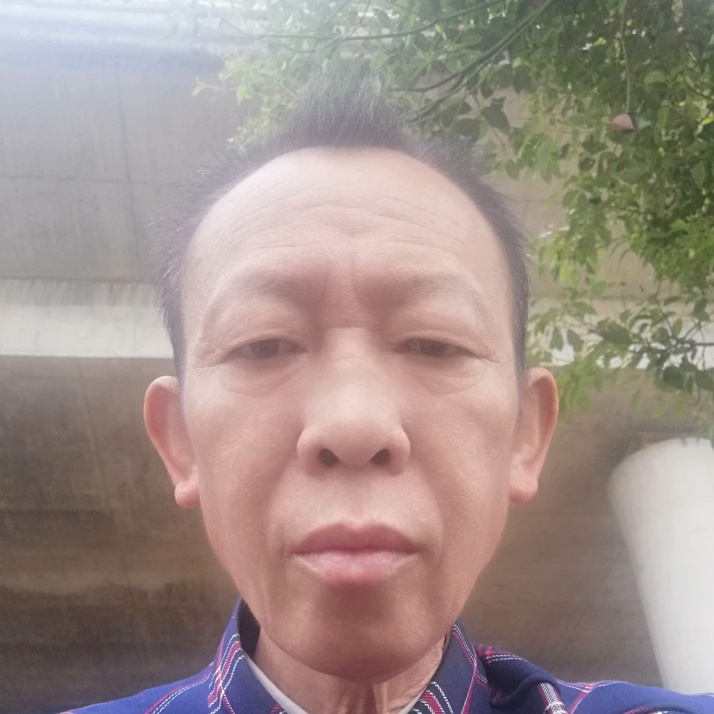 发嗲闻羽裳的照片