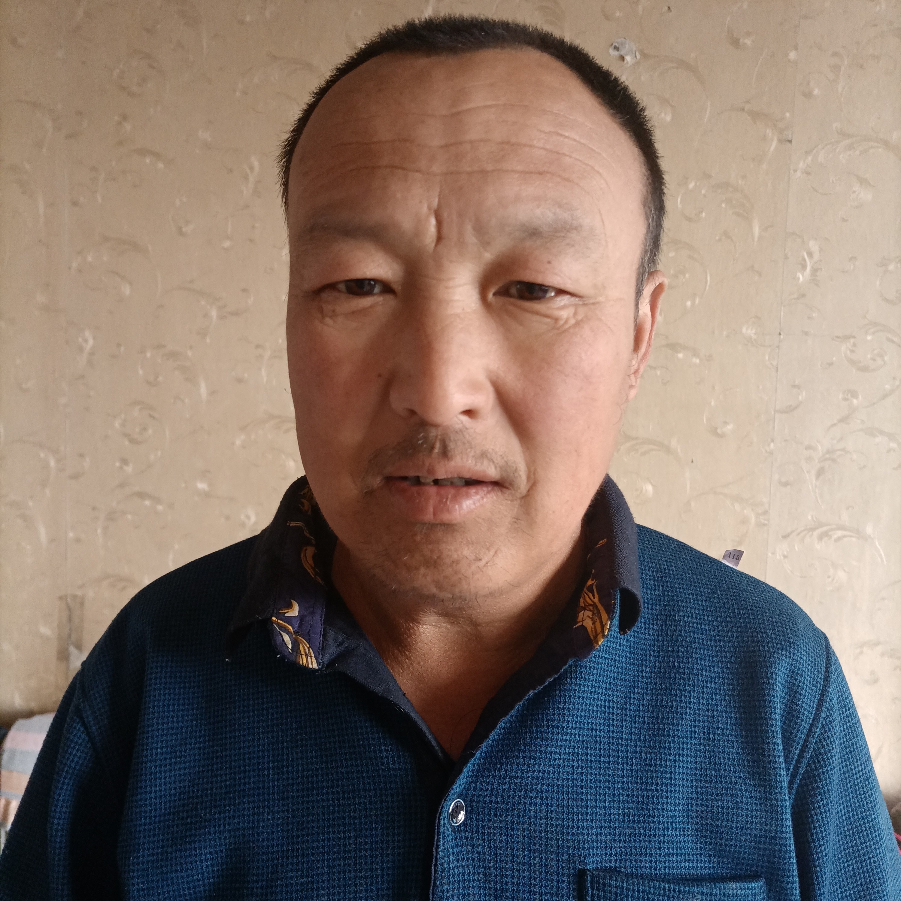 犀牛邂逅酷炫的照片