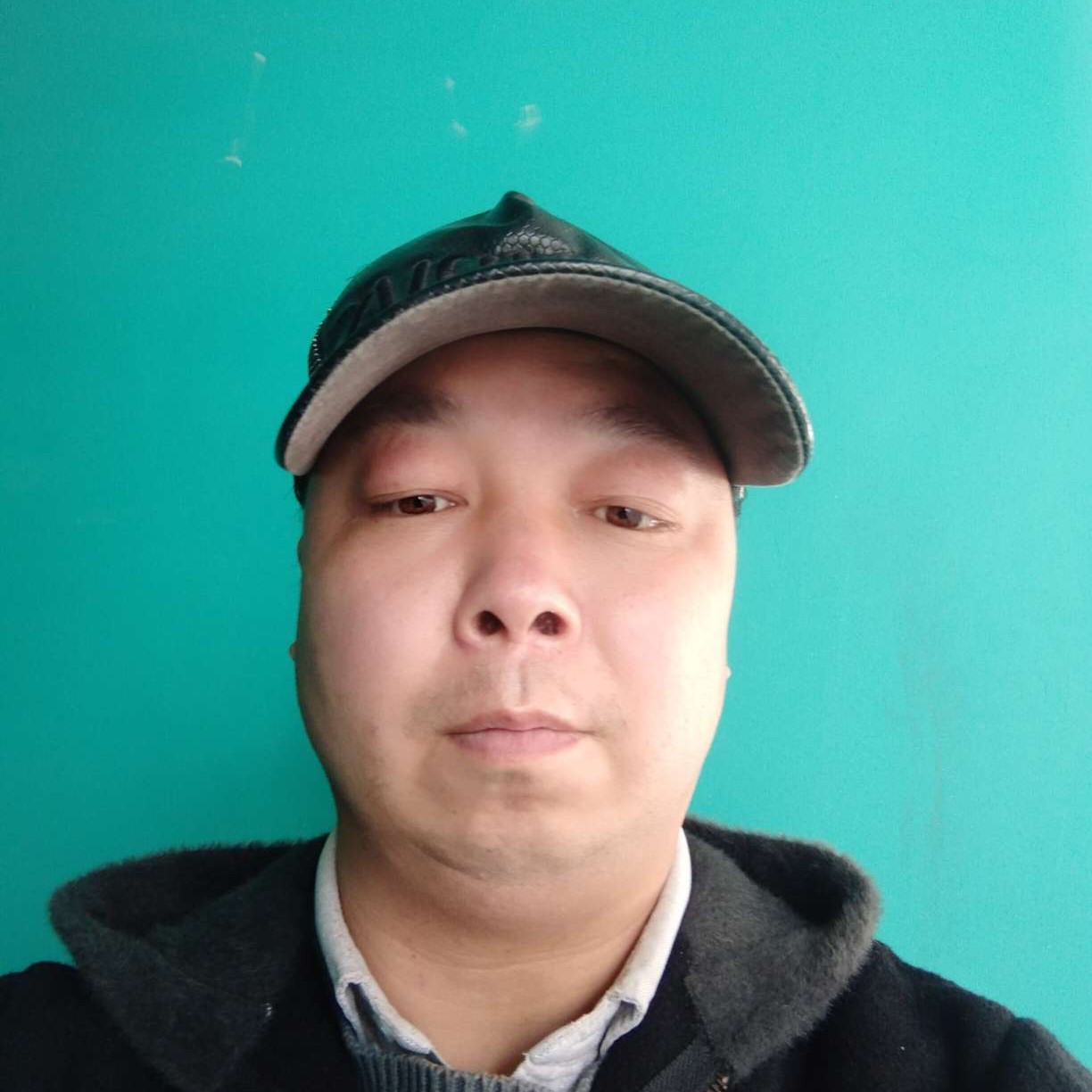 路灯闻初夏的照片
