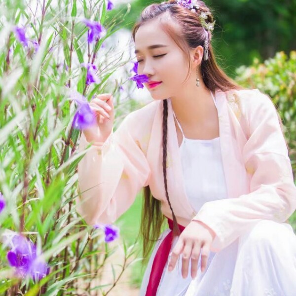 @蔷薇草@的照片