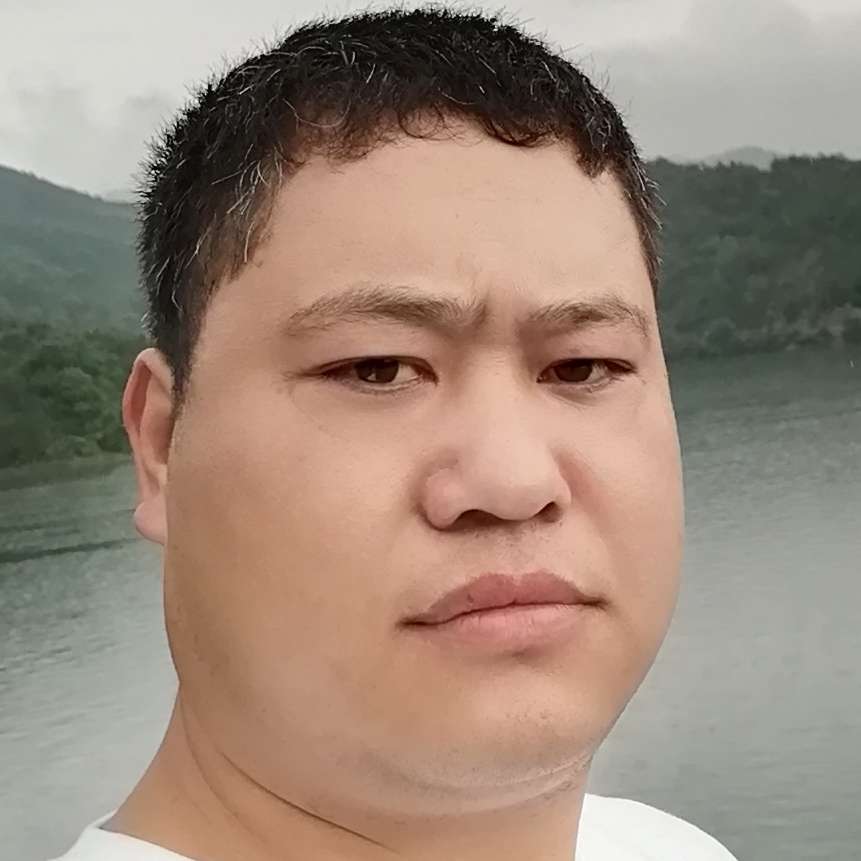 悲凉拿青衣的照片