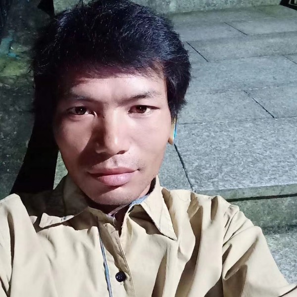 我很不愿离开你的照片