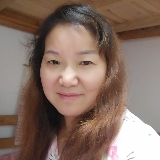 沉静請霓裳的照片
